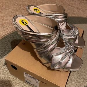 New Zara silver bow slide heels